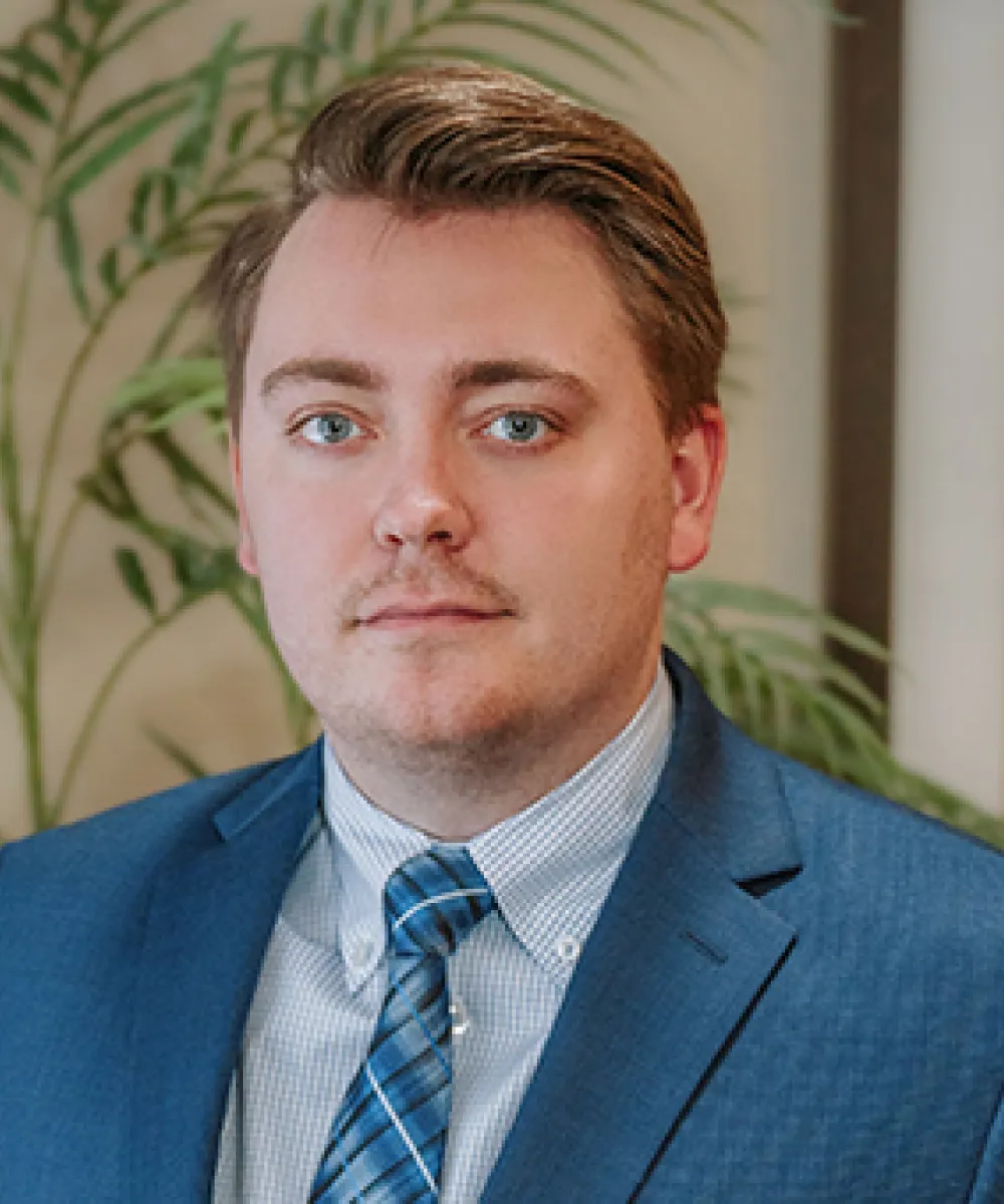 Dylan Ronn | Case Manager | Greater Midwest Financial Group